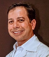 Dr. Lucas Maldonado